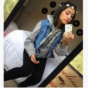 Meet your Posher, Dani